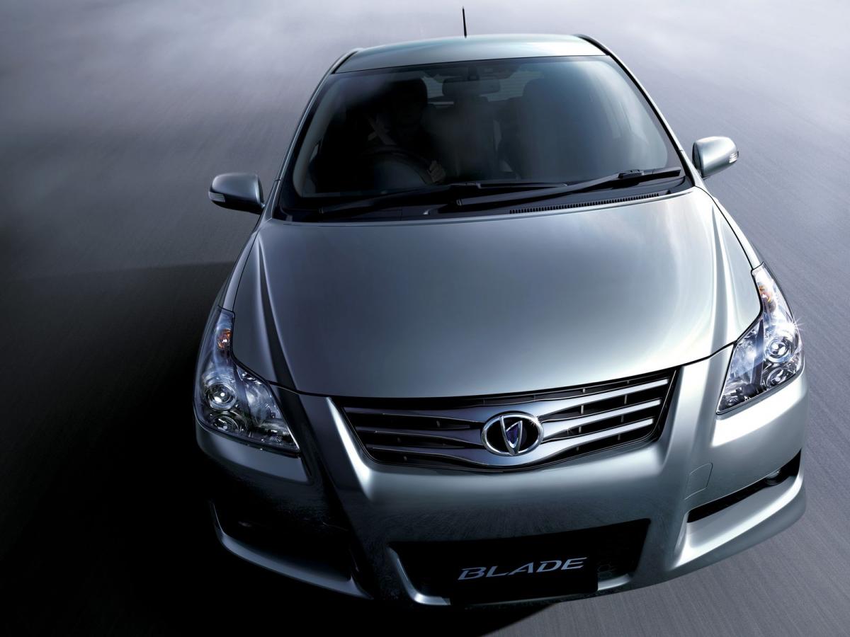Toyota Blade technical specifications and fuel economy